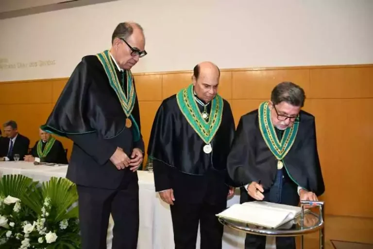 Posse do novel Acadêmico Paulo Valério Nóbrega Ferreira de Melo3