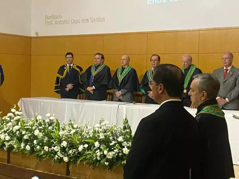 Posse do novel Acadêmico Péricles Vitório Serafim Filho3