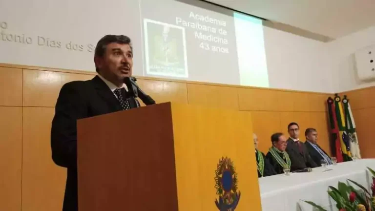 Posse do novel acadêmico Antônio de Aracoeli Lopes Ramalho2