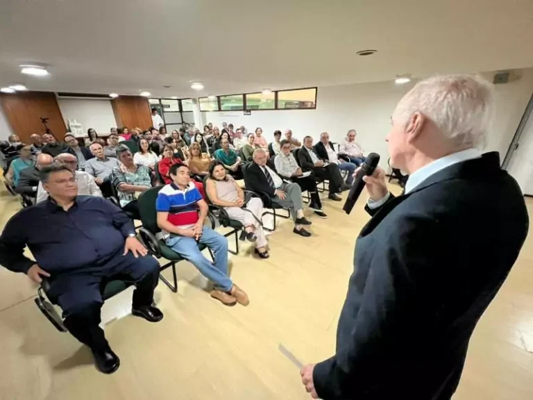 Lançamento do livro Canto e contracanto - outros poemas de Autoria do Acadêmico Edilson Egito3